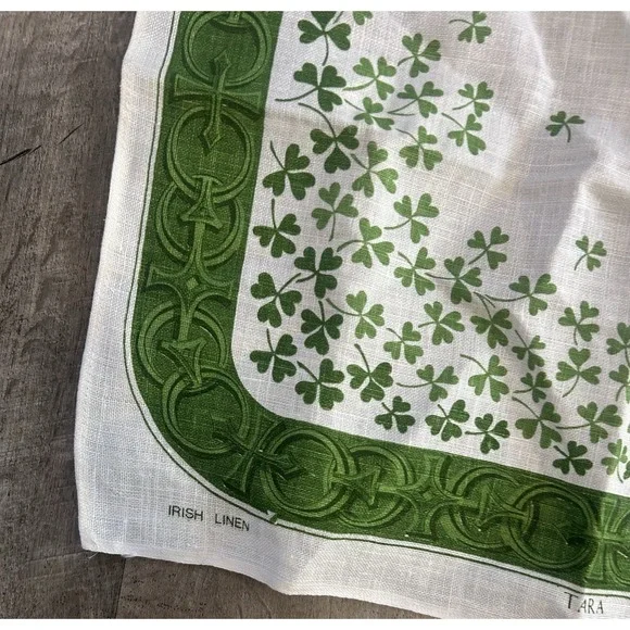 Vintage Shamrocks‎ & Celtic Knot Pure Irish Linen Kitchen Towel - Picture 2 of 4